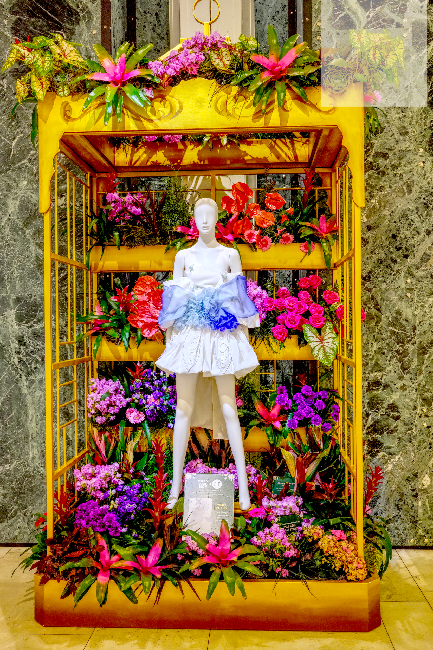 Macy's Just Unveiled Their 2019 Spring Flower Show and The Displays Are  Insane